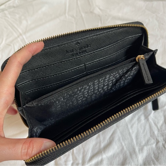 Kate Spade Black Leather Glitter Zip Around Large Wallet Zippy Gold - Picture 6 of 6